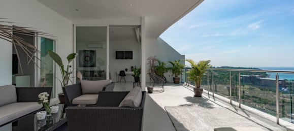 4 bedrooms Condo in Karon, Thailand No. 5948 2