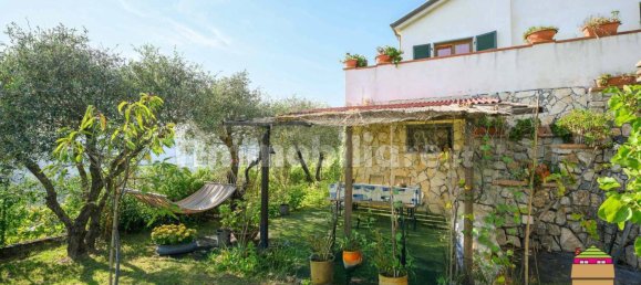 4 bedrooms Villa in Arcola, Italy No. 319085 5