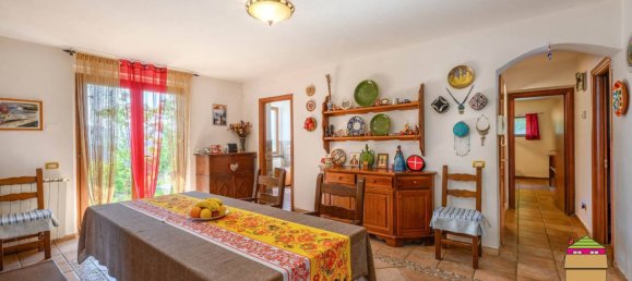 4 bedrooms Villa in Arcola, Italy No. 319085 17
