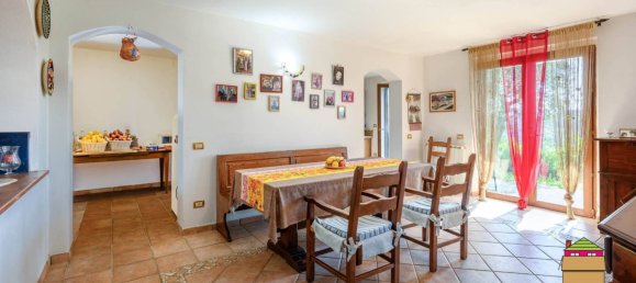 4 bedrooms Villa in Arcola, Italy No. 319085 16