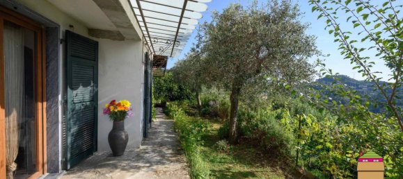 4 bedrooms Villa in Arcola, Italy No. 319085 7