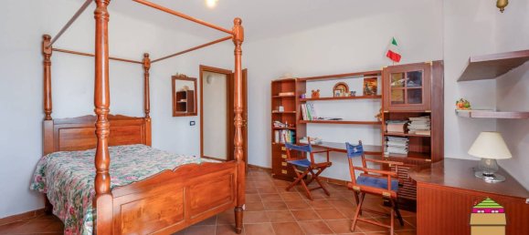 4 bedrooms Villa in Arcola, Italy No. 319085 39