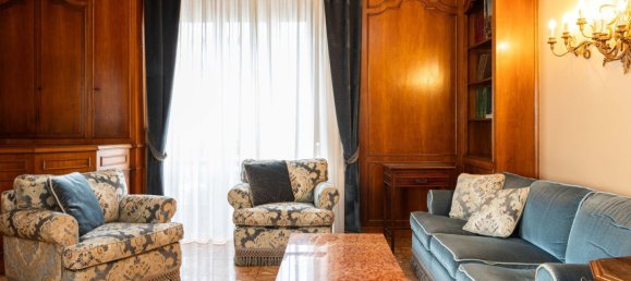 4 bedrooms Apartment in Milan, Italy No. 362651 13