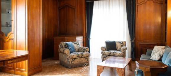 4 bedrooms Apartment in Milan, Italy No. 362651 11