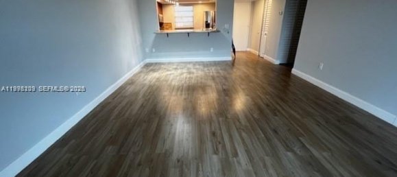 2 chambres propriété commerciale à louer à Miami, Miami-Dade, Florida, USA № 615737 14