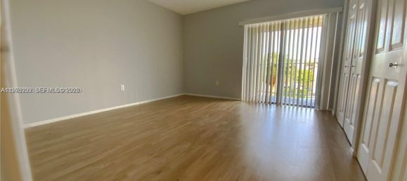 2 chambres propriété commerciale à louer à Miami, Miami-Dade, Florida, USA № 615737 12