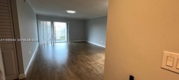 2 chambres propriété commerciale à louer à Miami, Miami-Dade, Florida, USA № 615737 17