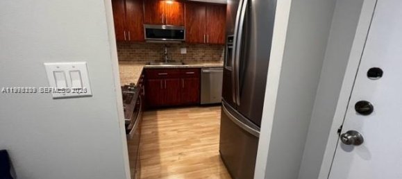 2 chambres propriété commerciale à louer à Miami, Miami-Dade, Florida, USA № 615737 18