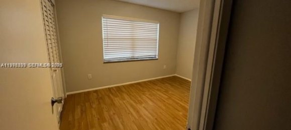 2 chambres propriété commerciale à louer à Miami, Miami-Dade, Florida, USA № 615737 8