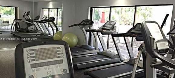 2 chambres propriété commerciale à louer à Miami, Miami-Dade, Florida, USA № 615737 5