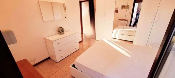 2-salle Appartement à Sirmione, Italy No. 93823 9