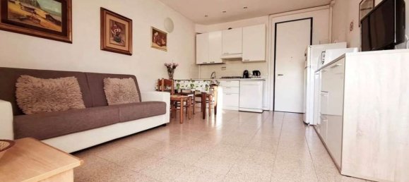 2-salle Appartement à Sirmione, Italy No. 93823 5