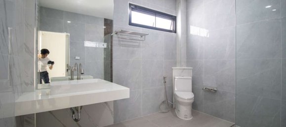 5 bedrooms House in Chiang Mai, Thailand No. 26985 26