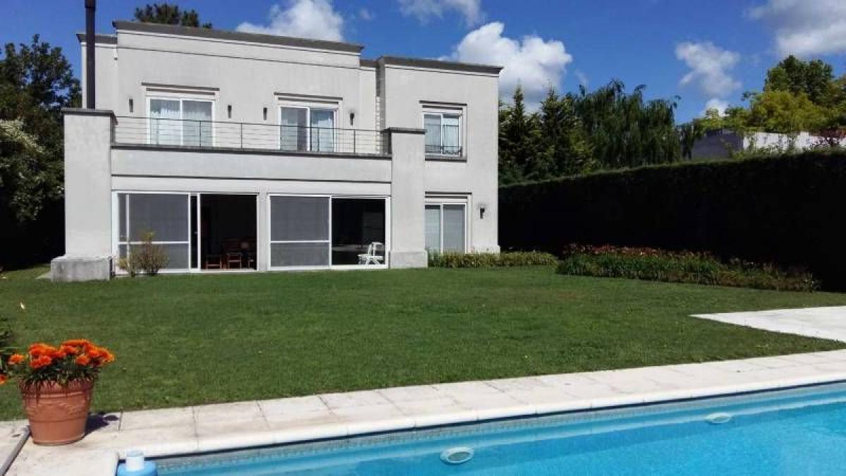 3 bedrooms House in Pilar, Argentina No. 16849