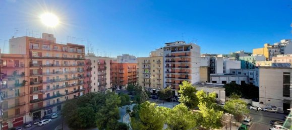 Apartamento de 4 habitaciónes en Taranto, Italy No. 176019 3