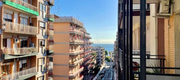 Apartamento de 4 habitaciónes en Taranto, Italy No. 176019 4