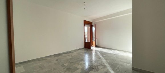 Apartamento de 4 habitaciónes en Taranto, Italy No. 176019 13