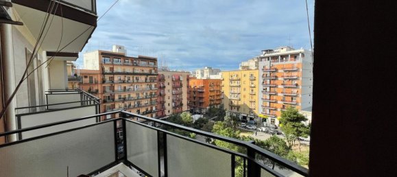 Apartamento de 4 habitaciónes en Taranto, Italy No. 176019 6