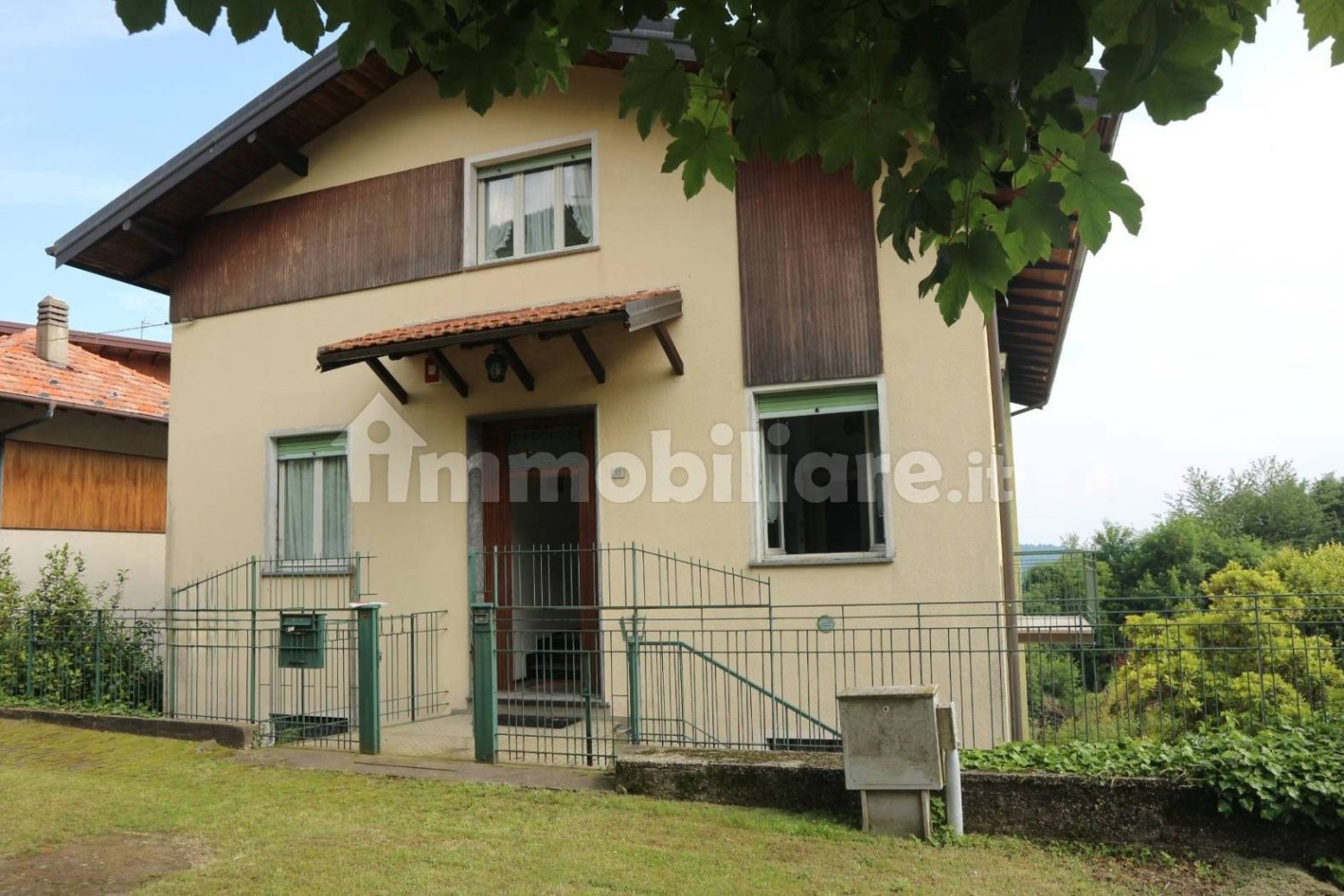 Villa de 3 dormitorios en Miazzina, Italy No. 351812