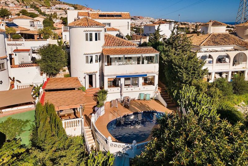 3 bedrooms Villa in Benalmadena, Spain No. 235039