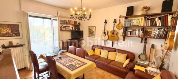 2 Schlafzimmer Wohnung in Saronno, Italy, Nr. 312502 4