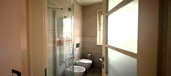 5 rooms Apartment in Massa, Italy No. 79359 14