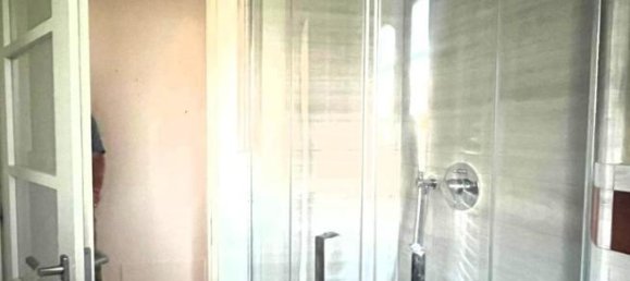 5 rooms Apartment in Massa, Italy No. 79359 15