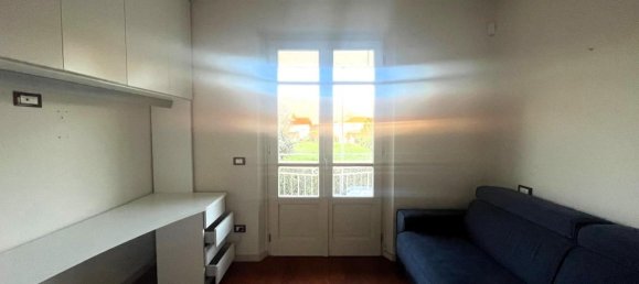 5 rooms Apartment in Massa, Italy No. 79359 16