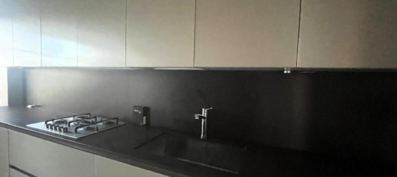 5 rooms Apartment in Massa, Italy No. 79359 8