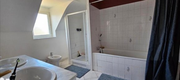 3 Schlafzimmer Villa in La Chapelle-Vicomtesse, France, Nr. 334023 12