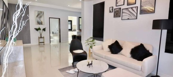 Café/restaurante de 3 dormitorios en Bang Lamung, Thailand No. 4181 3