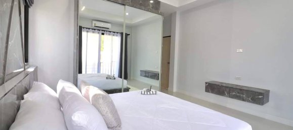 Café/restaurante de 3 dormitorios en Bang Lamung, Thailand No. 4181 15