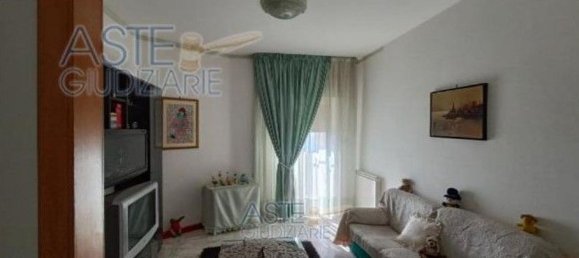 4 rooms Apartment in Valverde, Italy No. 201583 8