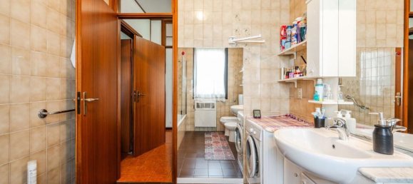 4 bedrooms Apartment in Bologna, Italy No. 318771 21