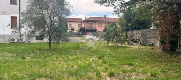 600m² Land in Verano Brianza, Italy No. 288983 17