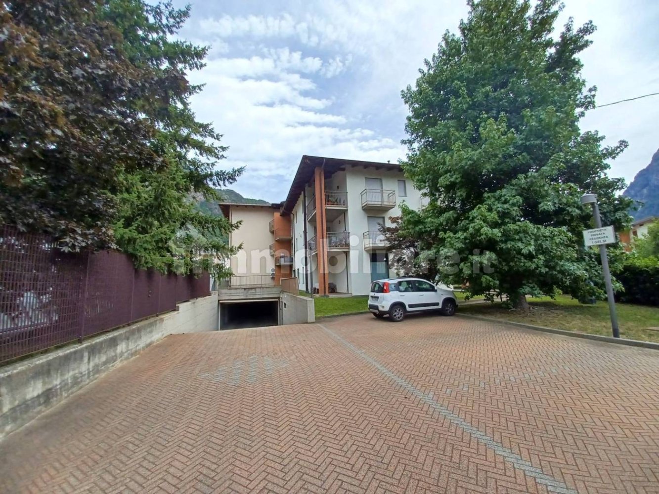 Квартира с 1 спальней в Пон Сен Мартен, Италия № 284125