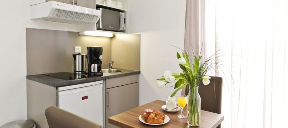 Estudio en Amiens, France No. 57318 3