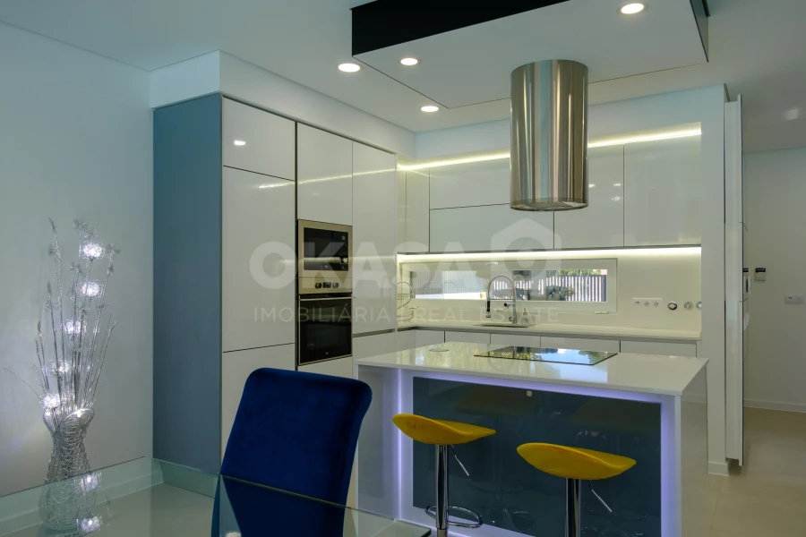 3 bedrooms House in Almada, Portugal No. 14777