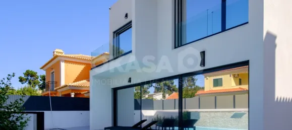 3 bedrooms House in Almada, Portugal No. 14777 2