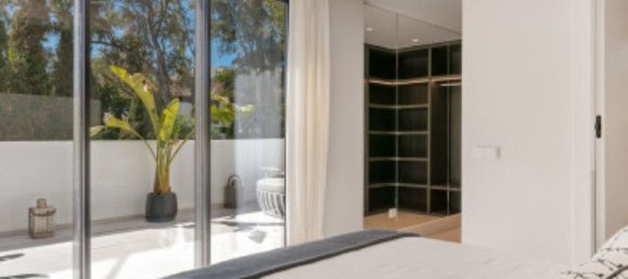 5 bedrooms House in Marbella, Spain No. 36377 11