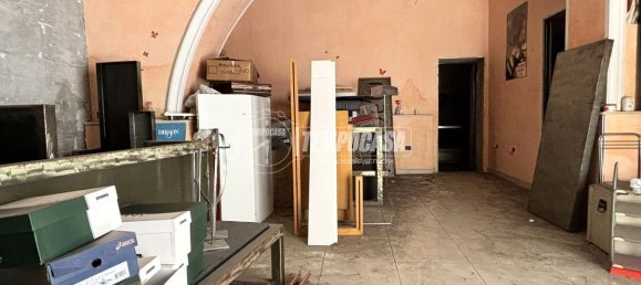 3 rooms Apartment in Aversa, Italy No. 177878 5