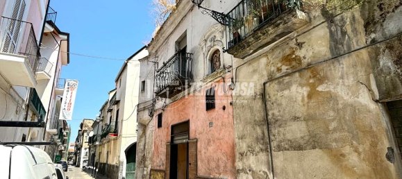 3 rooms Apartment in Aversa, Italy No. 177878 9