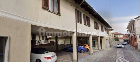 2غرفة عقار تجاري في Chieri, Italy رقم 9054 21