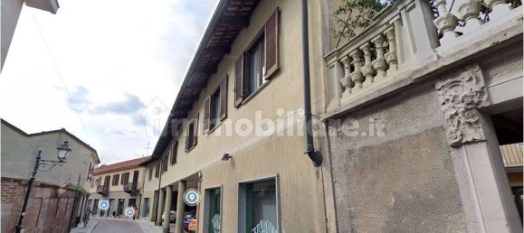 2غرفة عقار تجاري في Chieri, Italy رقم 9054 2