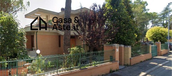 18 rooms Villa in Macerata, Italy No. 124182 4