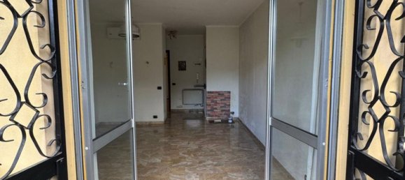 Apartamento T3 em Genoa, Italy N.º 339967 12