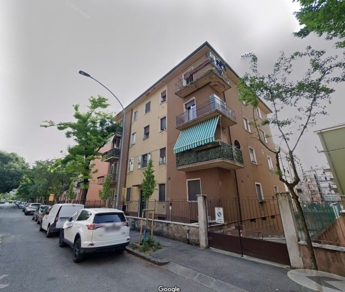 3غرفة شقة في Verona, Italy رقم 260504