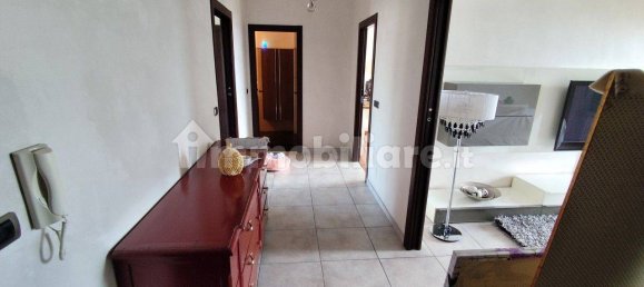 2 bedrooms Apartment in Turin, Italy No. 215635 5