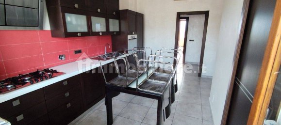 2 bedrooms Apartment in Turin, Italy No. 215635 6