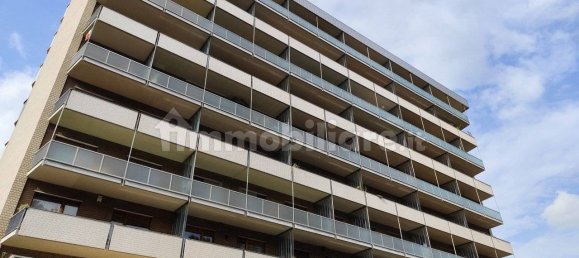 2 bedrooms Apartment in Turin, Italy No. 215635 2